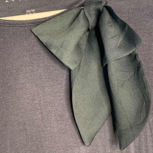 Attitude Bow Soft Tee - Picture 4 of 6